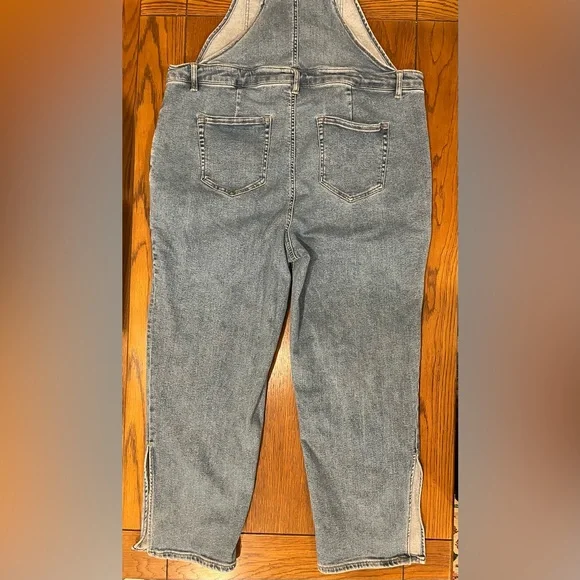 AVA & VIV Women’s Denim Jeans Stretch Bib Overalls Tapered Leg Plus Size 16W - Picture 10 of 15